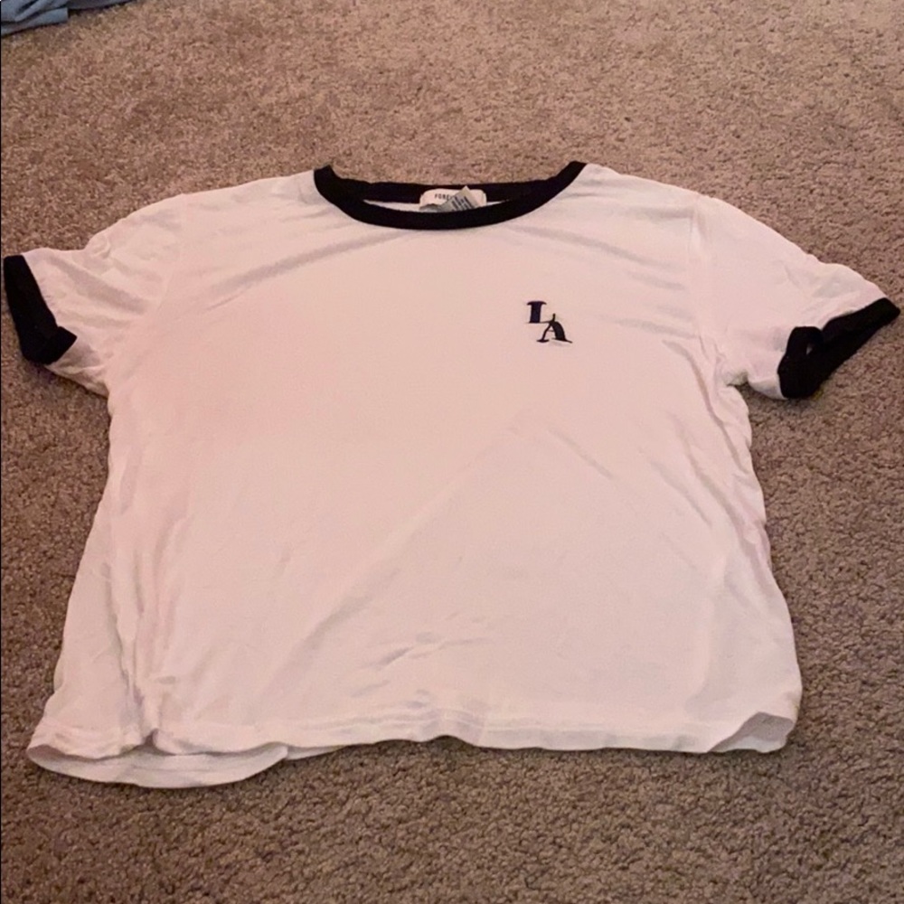 F21 Cropped Embroidered LA Tee